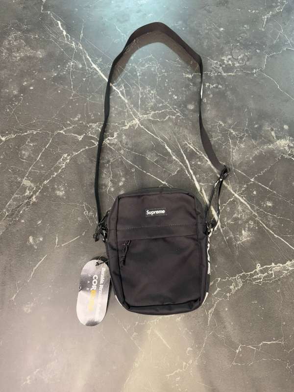 Supreme Black Shoulder Bag SS18 - 1