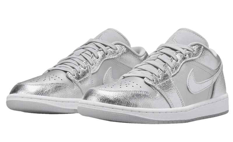 Jordan 1 Low Metallic Silver - 1