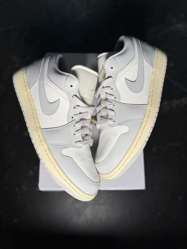Jordan 1 Low Coconut Milk Neutral Grey - 1