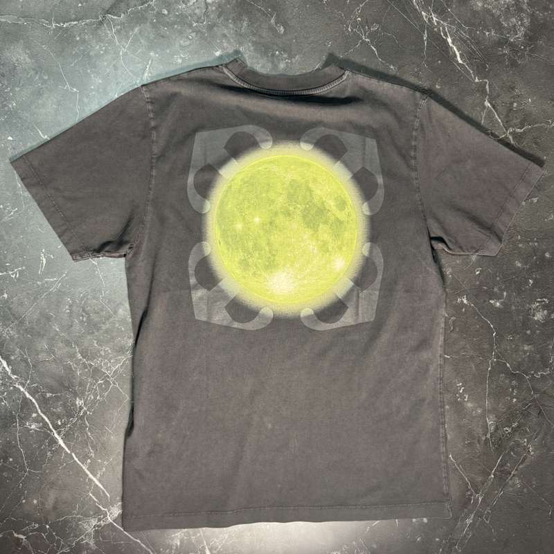 Off-White Super Moon Arrow Black Tee - 1