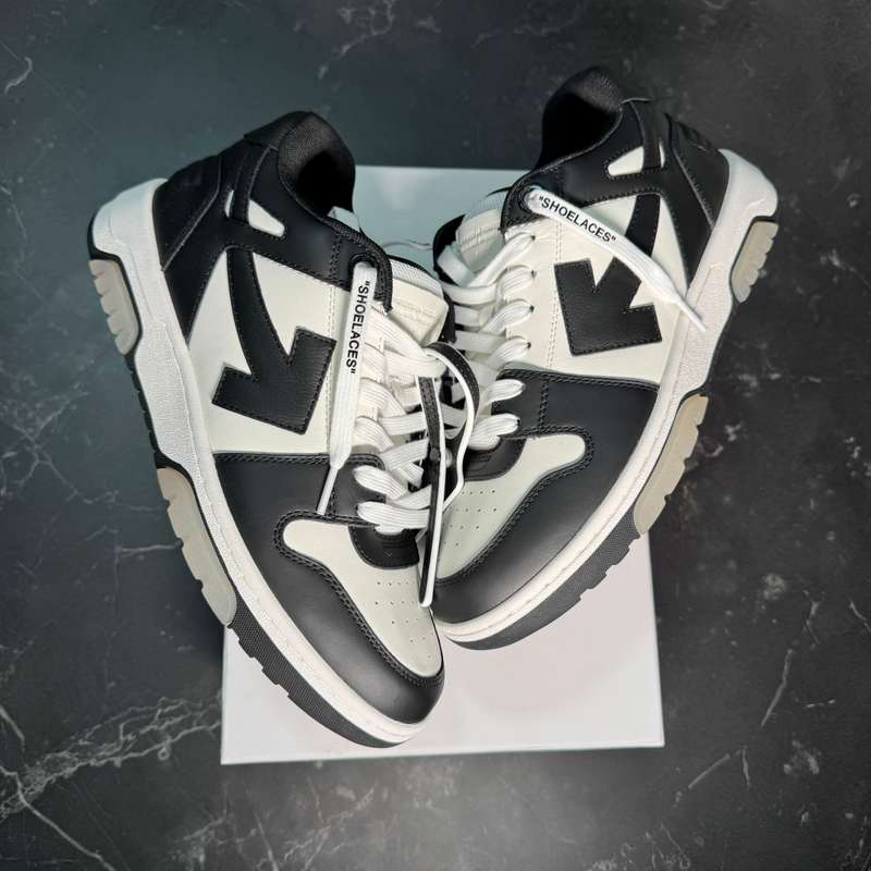 Off-White Out Of Office Panda