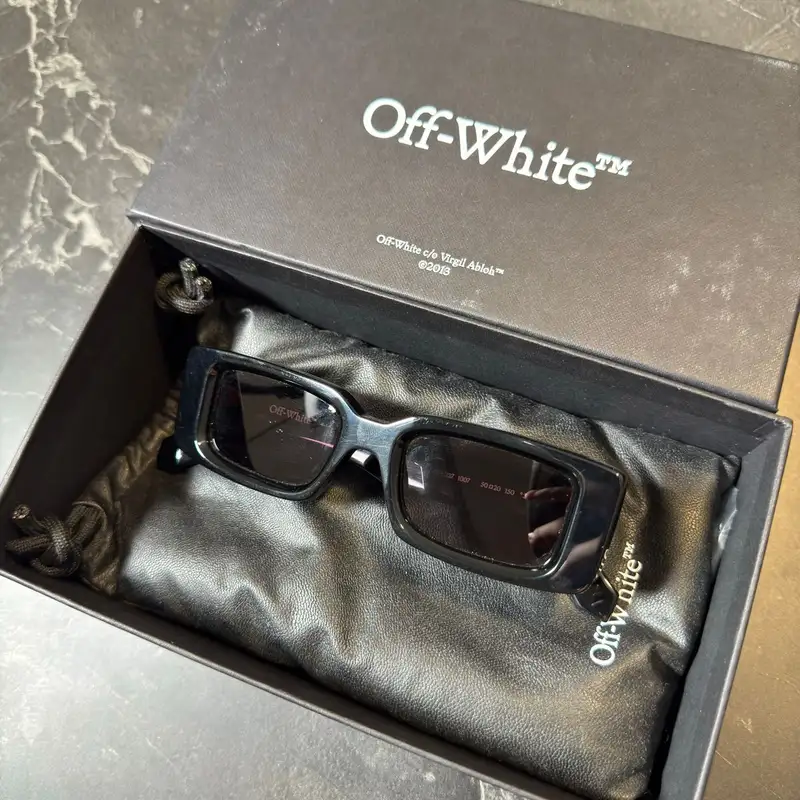 Off-White Arthur Sunglasses 2