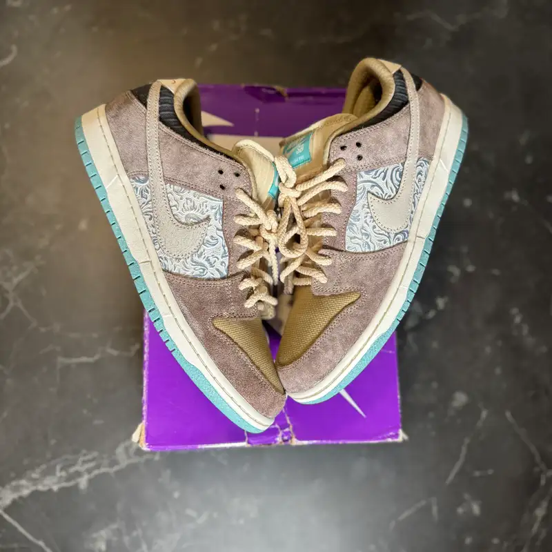 Dunk Low SB Big Money Savings