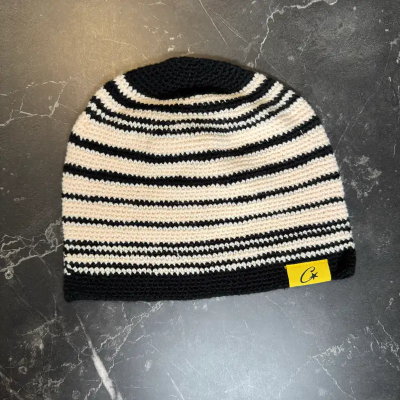 Corteiz Beanie Beige Black