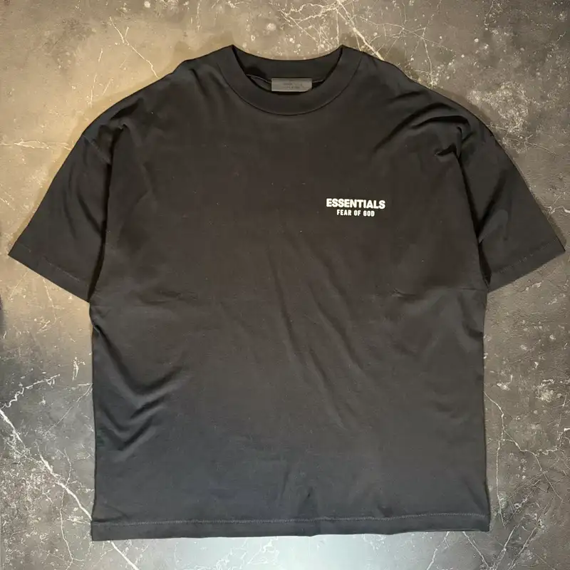 Essentials FW24 Black Tee - 1