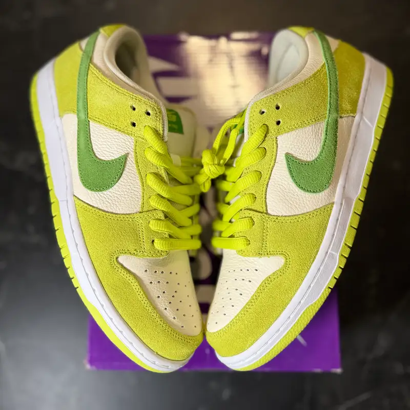 Dunk Low SB Green Apple - 1
