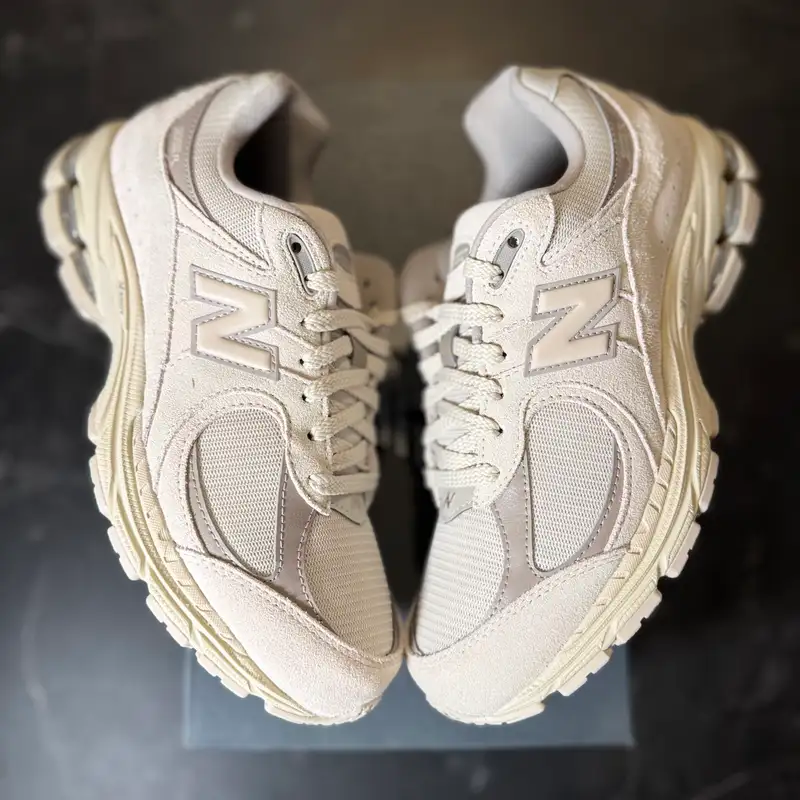 New Balance 2002r Timberwolf - 1
