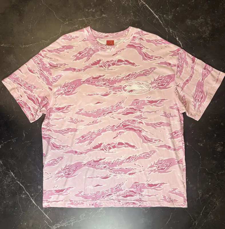Corteiz Island Puff Print Pink Tiger Camo Tee - 1
