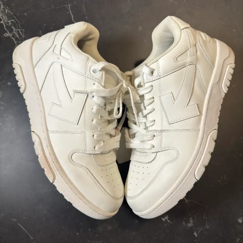 Off-White Out of Office Triple White - 1